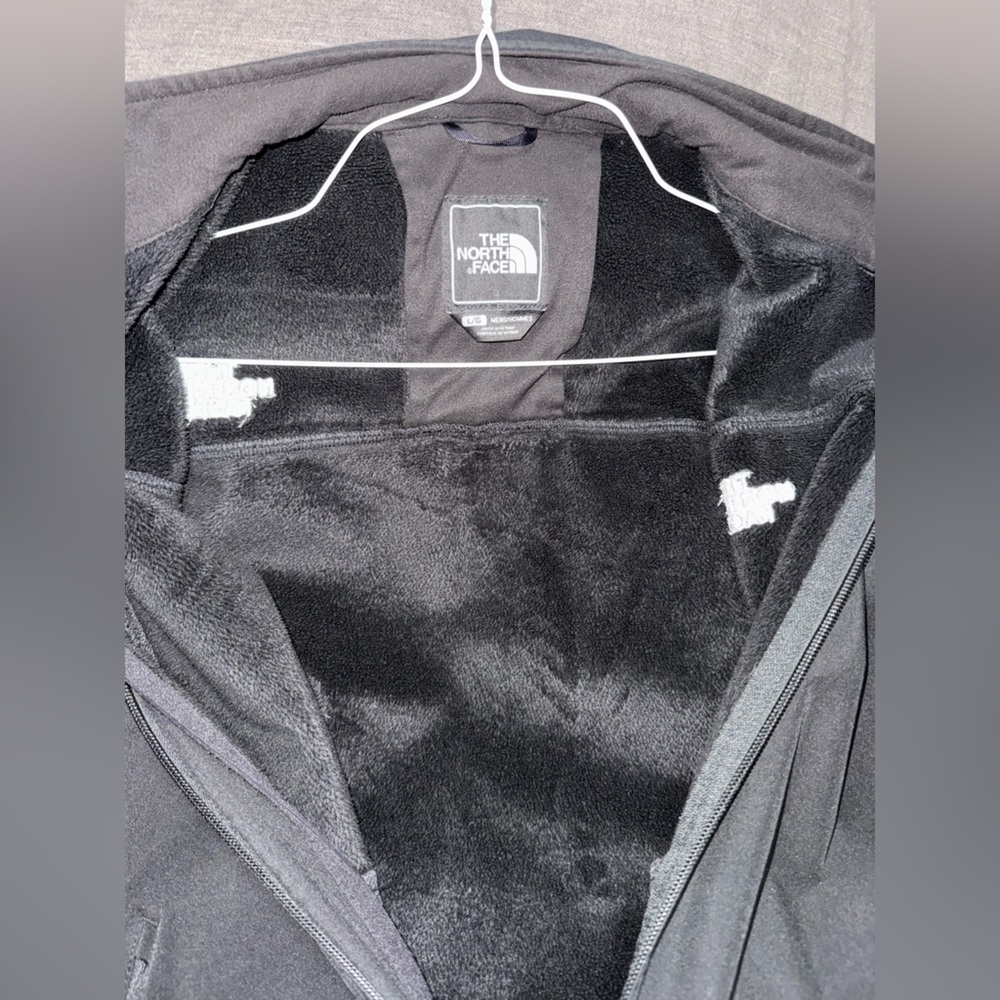 The North Face Black Lightweight Softshell Jacket - image 5